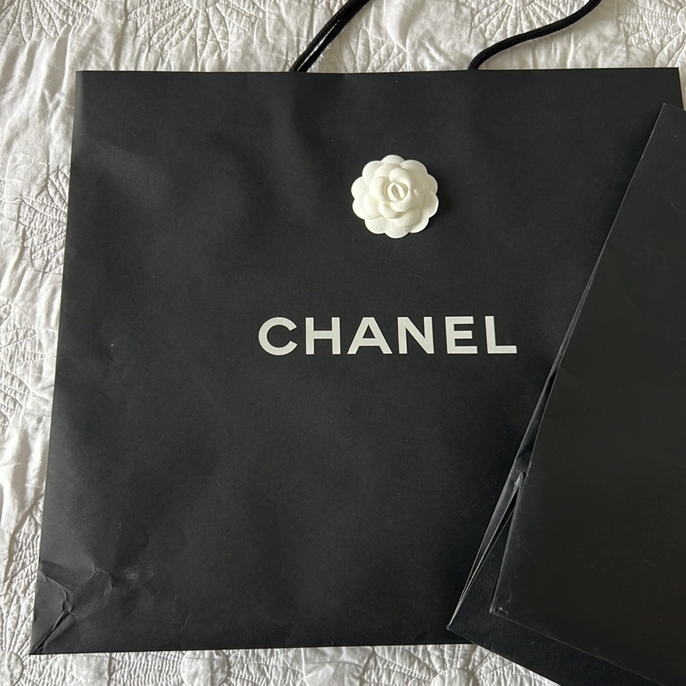 CHANEL Black and White Signature Shopping Bags-includes 2 bags 19.5 x 17.5 - Picture 3 of 4